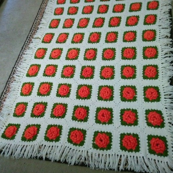 Vintage Other - Handmade Crochet  MCM Blanket Afghan 3D Flowers